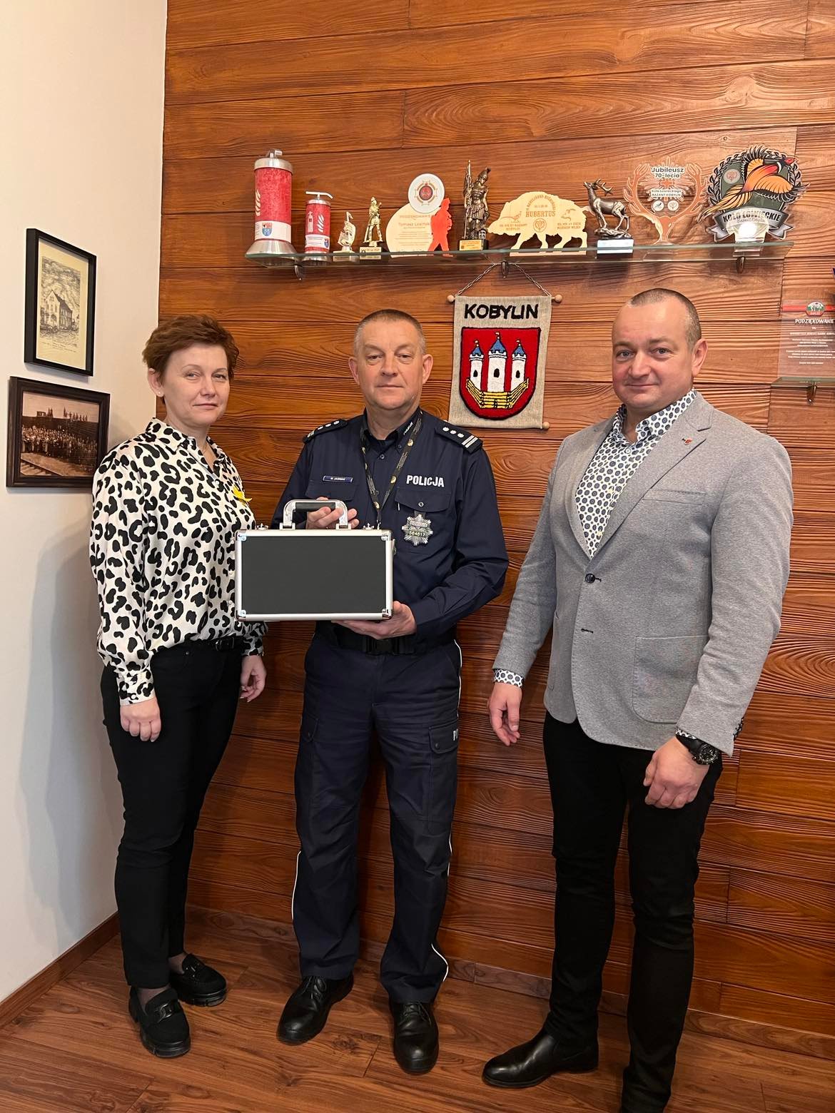 Przekazanie alkomatu dla Policji w Krotoszynie