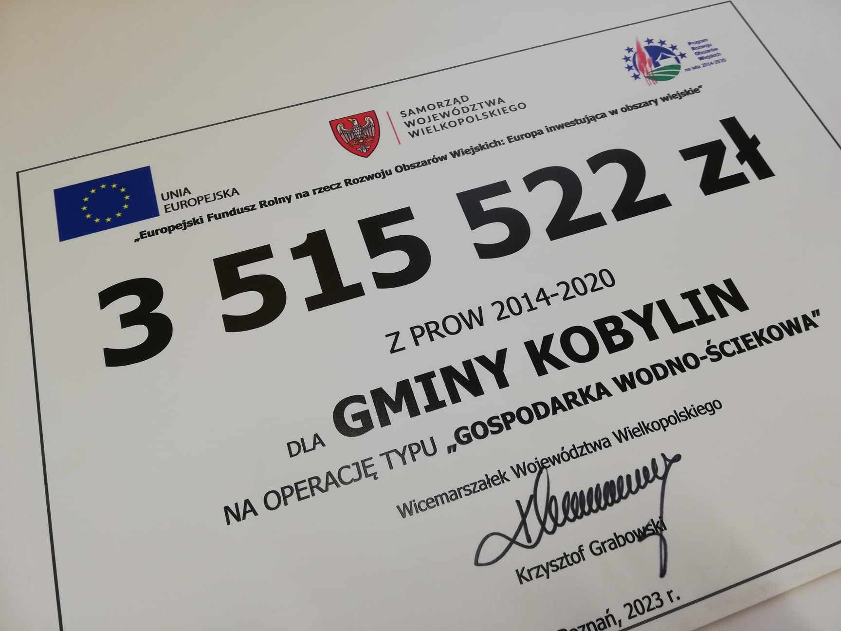 Tablica PROW z kwotą dofiansowania 