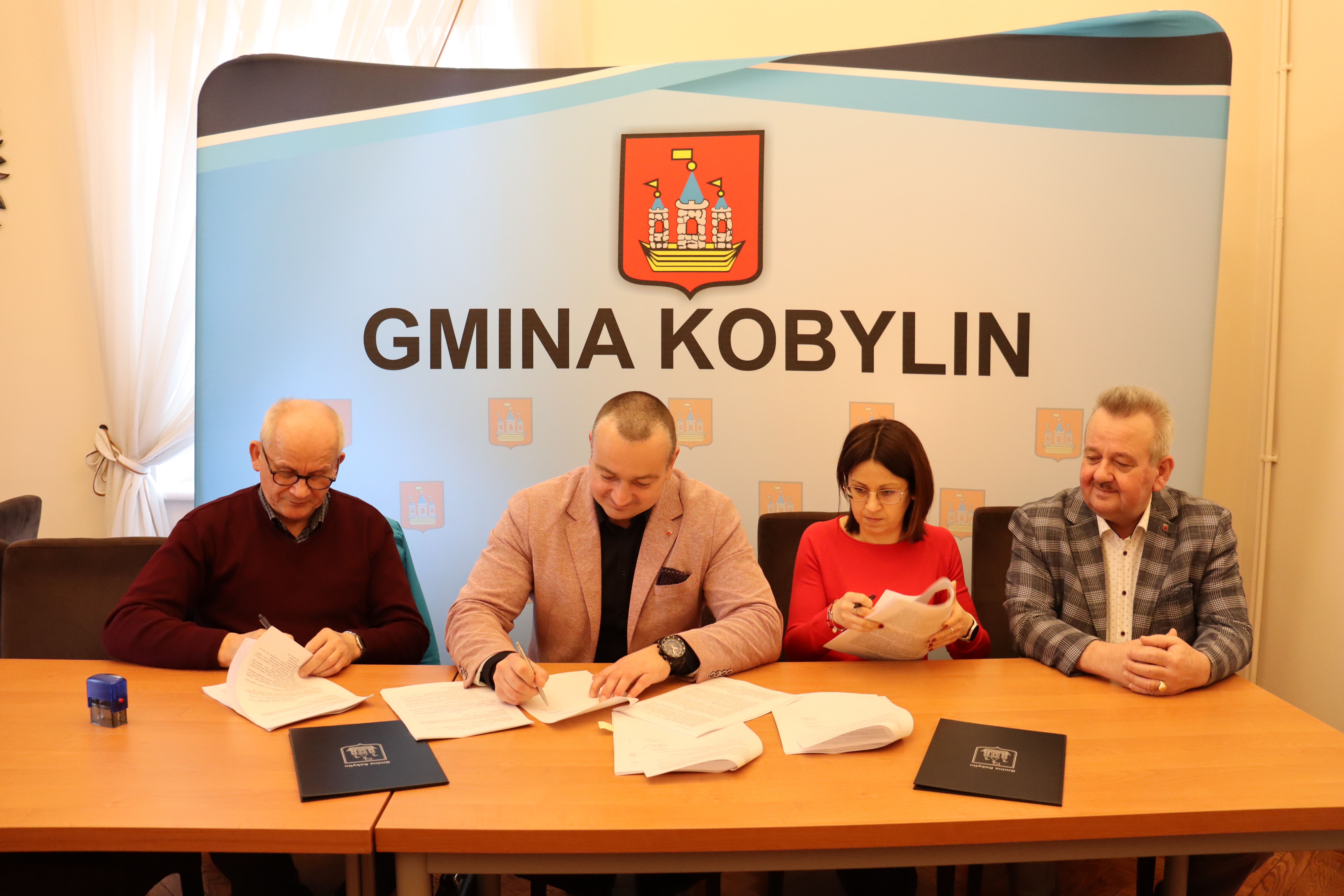 Podpisywnaie umowy