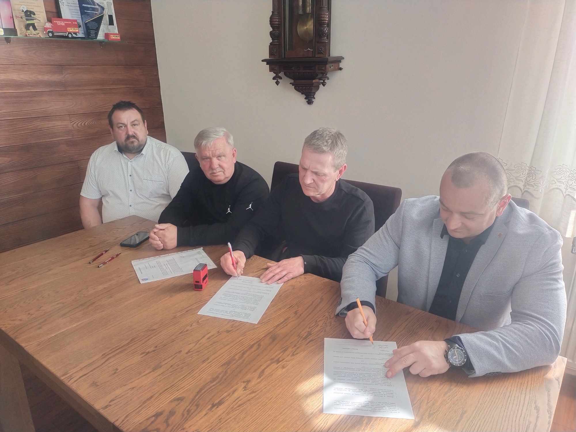 Umowa użyczenia dla Stowarzyszenia SZUWAREK